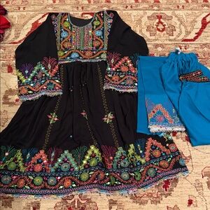 Black and Blue Mirrored Afghan Clothes